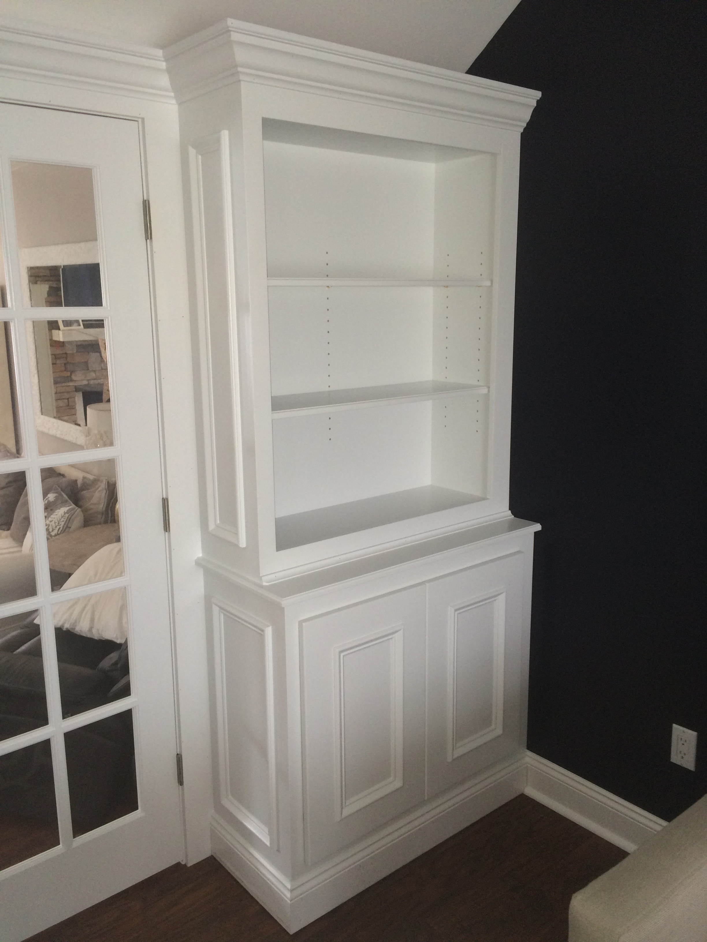 Loudonville built-ins upper cabinet and crown molding detail with open shelving